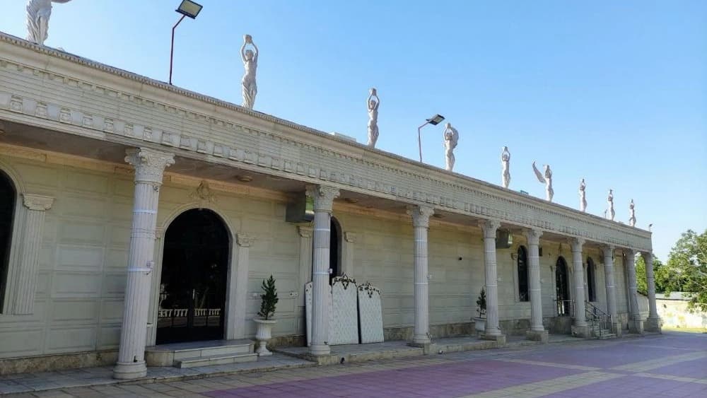 باغ تالار صفا